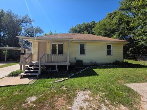 1112 S Leslie St, Independence, MO, 64050-4529 | Card Image