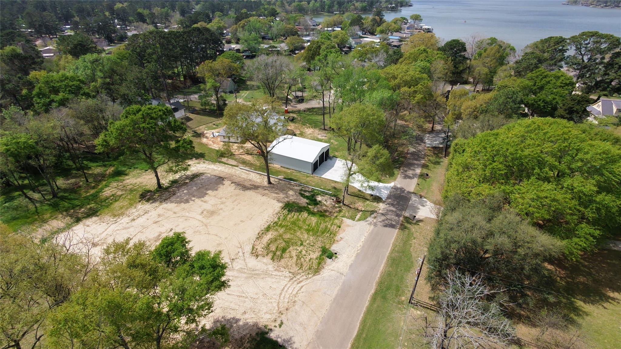 Land in Willis 3