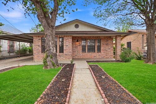 425 Sandmeyer St, San Antonio, TX, 78208-1642 | Card Image