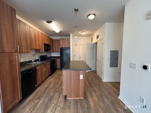 258-10 Norden Pl, Norwalk, CT, 06855-1452 | Card Image