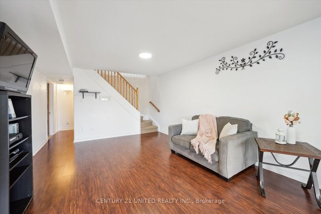 1343 Eagle Cres, House attached with 3 bedrooms, 2 bathrooms and 2 parking in Peterborough ON | Image 25
