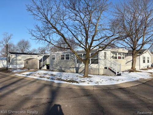 228 Greenhill Dr, White Lake, MI, 48386-1947 | Card Image