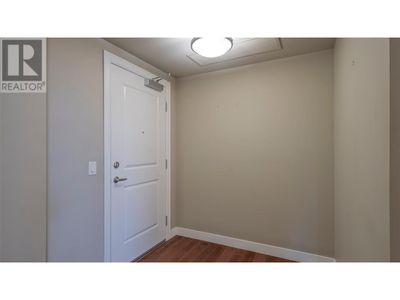 202 - 600 Sarsons Rd, Condo with 2 bedrooms, 2 bathrooms and null parking in Kelowna BC | Image 2