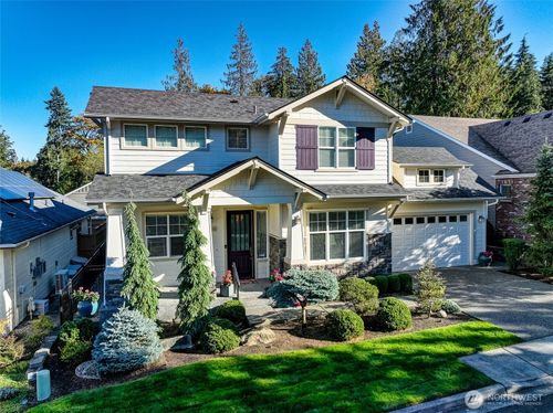 12256 243rd Pl Ne, Redmond, WA, 98053-5685 | Card Image