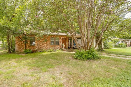 305 Willow St, Hurst, TX, 76053-5614 | Card Image