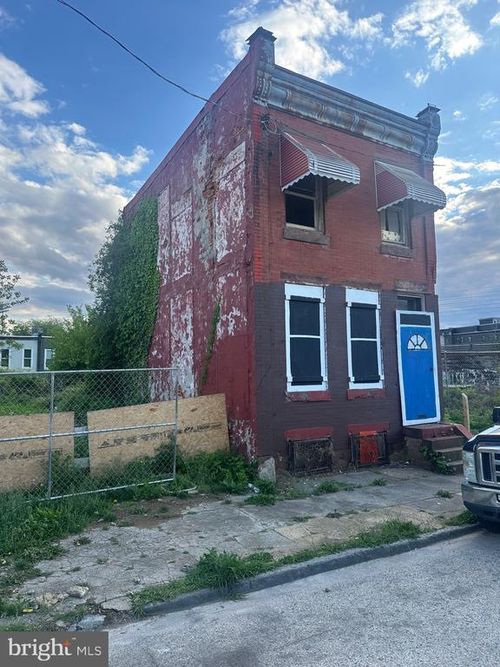 1014 W Colona St, PHILADELPHIA, PA, 19133-1518 | Card Image