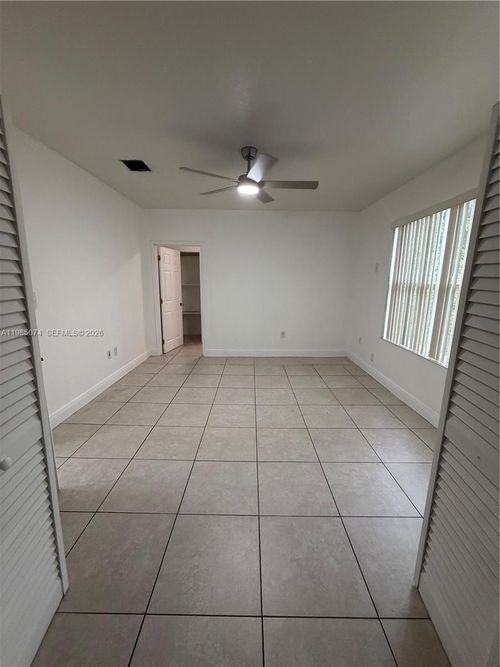 back-7001 Nw 4th Ct, Miami, FL, 33150-3942 | Card Image