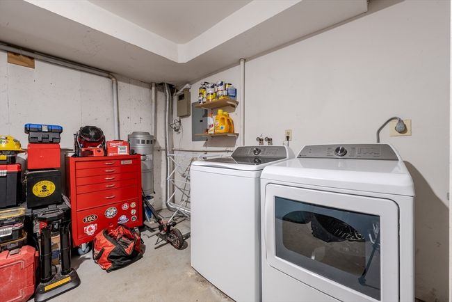 UNIT-27 - 95 Tennis Plaza Rd, Condo with 2 bedrooms, 2 bathrooms and 2 parking in Dracut MA | Image 17
