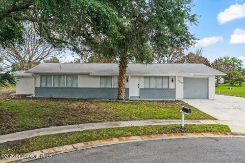 866 Vance Cir Ne, Palm Bay, FL, 32905-5498 | Card Image