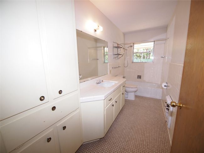 1441 Brazos St, House other with 3 bedrooms, 2 bathrooms and null parking in Graham TX | Image 16