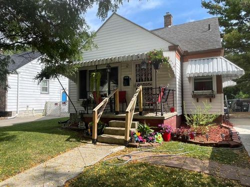 6476 Brace St, Detroit, MI, 48228-4730 | Card Image