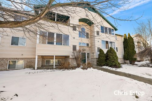 unit-32-5877 Crosswinds Dr, Norton Shores, MI, 49444-8761 | Card Image