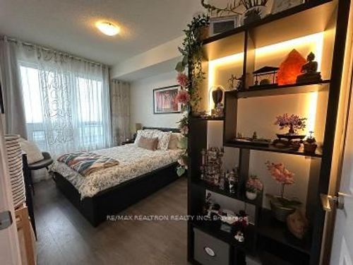 1805-7890 Bathurst St, Thornhill, ON, L4J0J8 | Card Image