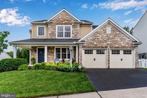 618 Hamaker Rd, Manheim, PA, 17545-9134 | Card Image