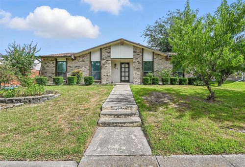 615 Button Dr, Mesquite, TX, 75150-4511 | Card Image