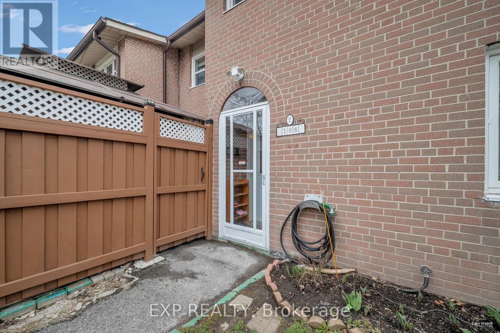Residential in Toronto (Glenfield-Jane Heights) 2