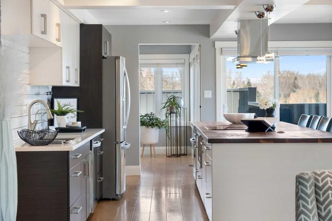 3004 13 Avenue Sw, House other with 5 bedrooms, 4 bathrooms and 5 parking in Calgary AB | Image 13