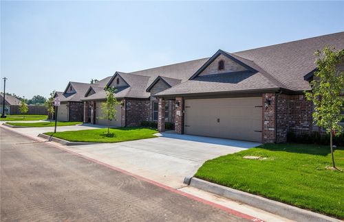 apt-d-310 Commercial St, Centerton, AR, 72719-6037 | Card Image