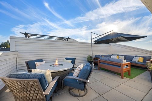 46-8371 202b St, Langley, BC, V2Y4K6 | Card Image