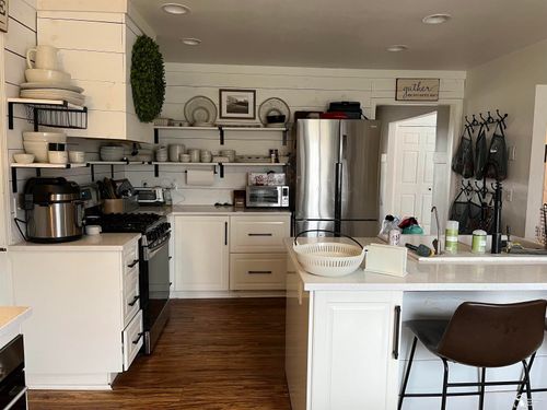 4335 Dauncy Rd, Flat Rock, MI, 48134-9643 | Card Image