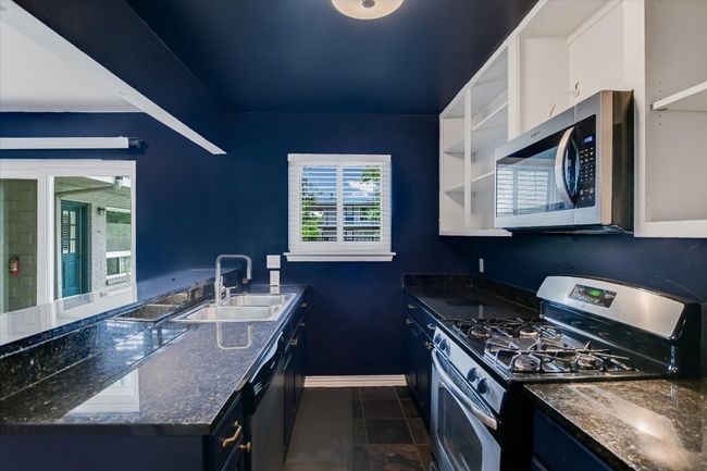 Kitchen | Image 8