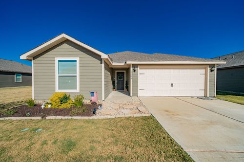 13608 Beaverhead St, Ponder, TX, 76259-1068 | Card Image
