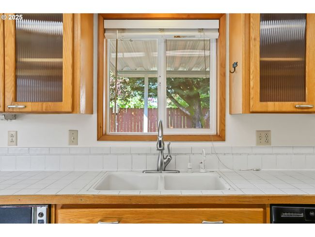 2335 5 Th St, House other with 3 bedrooms, 2 bathrooms and 2 parking in Columbia City OR | Image 17
