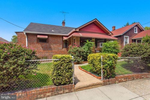 2846 Vista St Ne, WASHINGTON, DC, 20018-2553 | Card Image