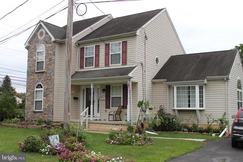104 Overbrook Ave, SWARTHMORE, PA, 19081-2117 | Card Image