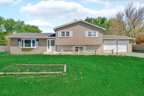 28W502 Leverenz Rd, Naperville, IL, 60564-8995 | Card Image