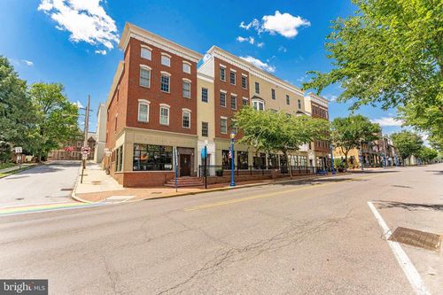 302-136 Bridge St, PHOENIXVILLE, PA, 19460-5427 | Card Image