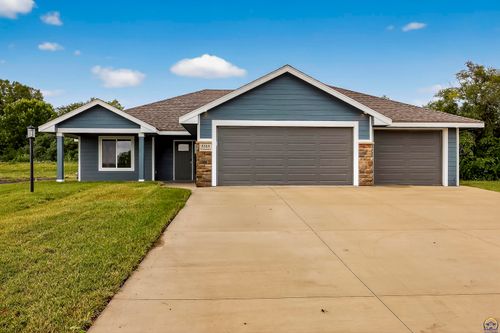 5315 Nw Beaumont St, Topeka, KS, 66618 | Card Image