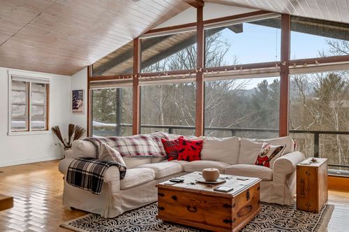 74 Moulton Rd, Waitsfield, VT, 05673-7068 | Card Image