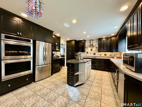 25 Coachman Pike, Ledyard, CT, 06339-1306 | Card Image