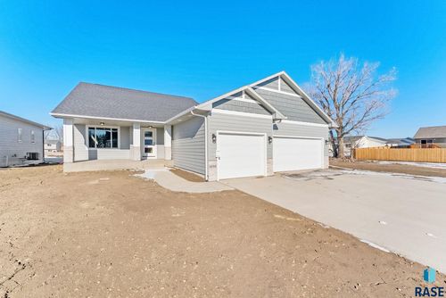 1030 E Fannings St Street, Tea, SD, 57064 | Card Image