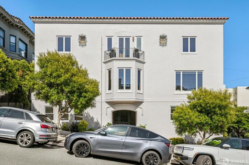 2200 Lyon St, San Francisco, CA, 94115-1009 | Card Image