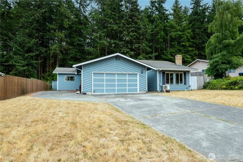 2107 Driftwood Pl, Port Angeles, WA, 98363-5117 | Card Image