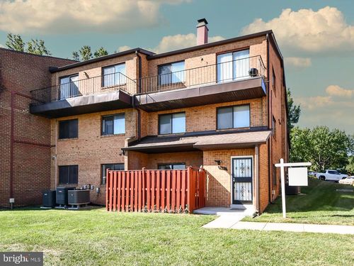 3481-3481 Summit Ct Ne, WASHINGTON, DC, 20018-1649 | Card Image