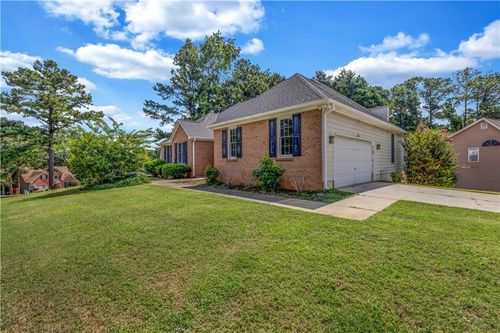 148 Sawgrass Way, Fayetteville, GA, 30215-8026 | Card Image