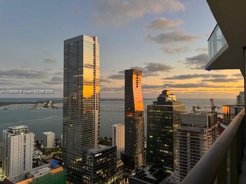 unit-4404-1300 S Miami Ave, Miami, FL, 33130-4496 | Card Image