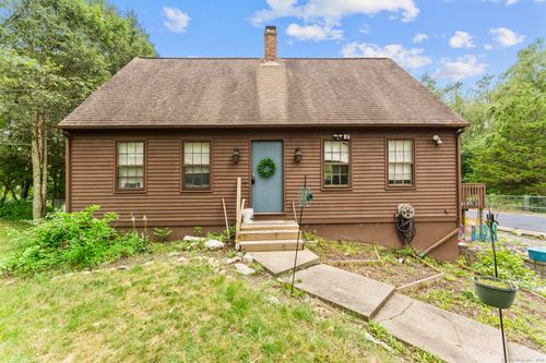 64 Iron St, Ledyard, CT, 06339-1519 | Card Image