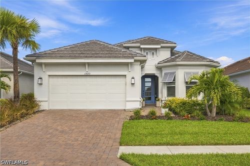 15673 Triesta Ln, Naples, FL, 34114-3190 | Card Image
