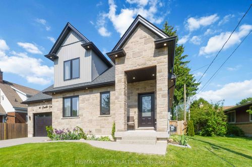 14 Charlotte Crt, Welland, ON, L3C1P5 | Card Image