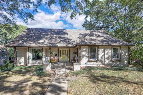 9504 W 104th St, Overland Park, KS, 66212-5603 | Card Image