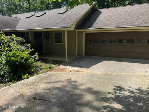 137 Kawatuska Way, Loudon, TN, 37774-2636 | Card Image