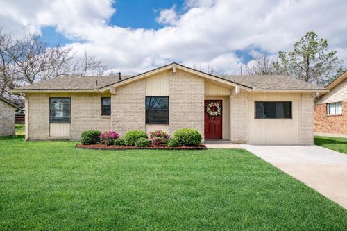 3606 S Dakota Dr, Sherman, TX, 75090-9138 | Card Image