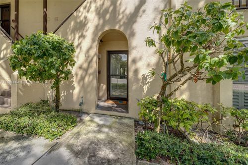 apt-111-4150 Highway A1a, Vero Beach, FL, 32963-1386 | Card Image
