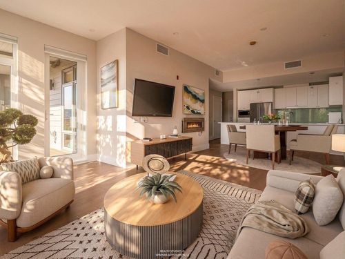 206-1591 Bowser Avenue, North Vancouver, BC, V7P2Y4 | Card Image