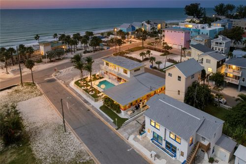 26 79th Ter, TREASURE ISLAND, FL, 33706-3532 | Card Image