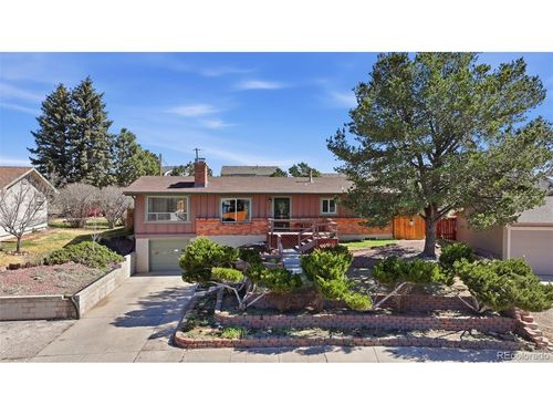 137 Mcshane Pl, Monument, CO, 80132-8162 | Card Image